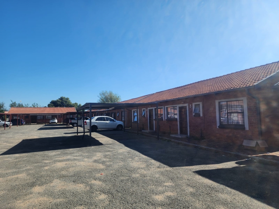 2 Bedroom Property for Sale in Reitzpark Free State